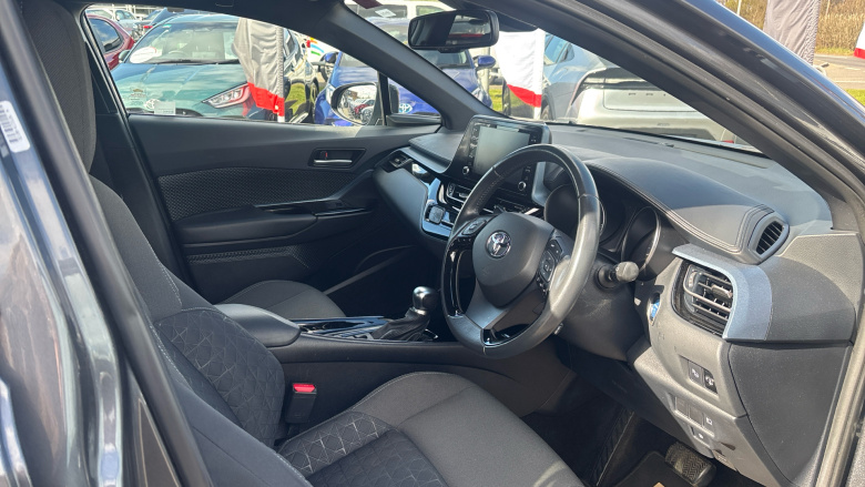 Toyota C-HR 1.8 Hybrid Design 5dr CVT Hybrid Hatchback